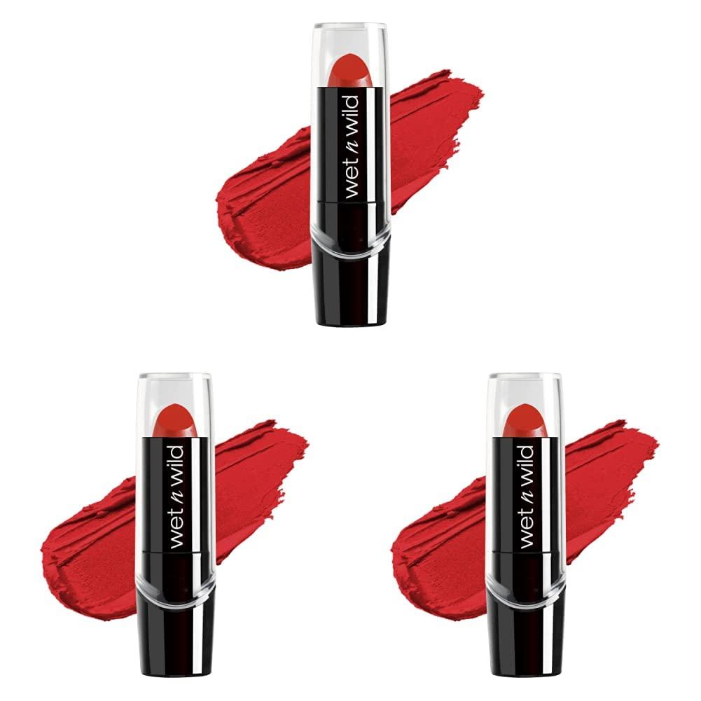 wet n wild Silk Finish Lipstick, Hydrating Rich Buildable Lip Color, Formulated with Vitamins A,E, & Macadamia for Ultimate Hydration, Cruelty-Free & Vegan – Hot Red(Cherry Frost)