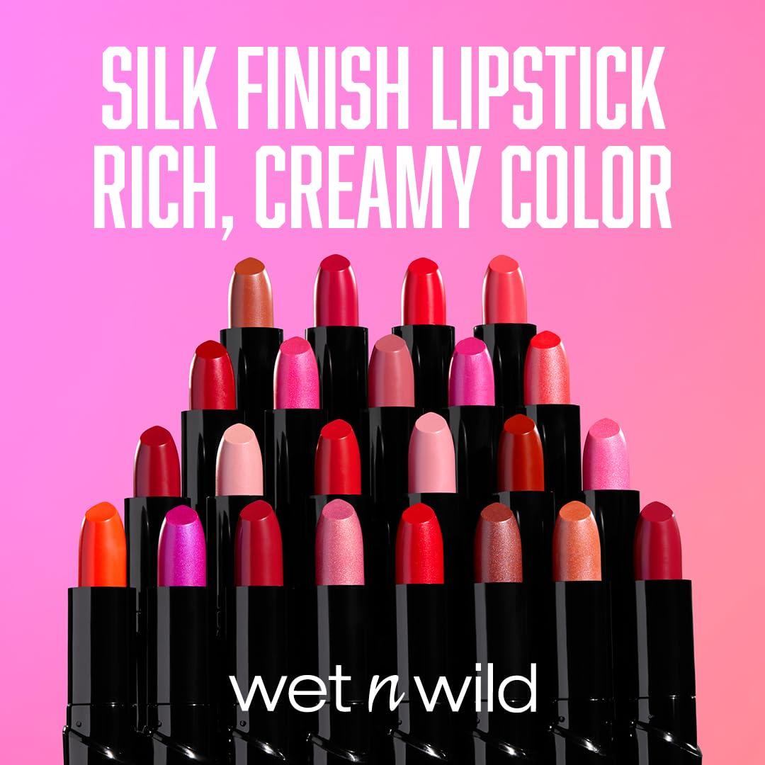 wet n wild Silk Finish Lipstick, Hydrating Rich Buildable Lip Color, Formulated with Vitamins A,E, & Macadamia for Ultimate Hydration, Cruelty-Free & Vegan – Hot Red(Cashmere)