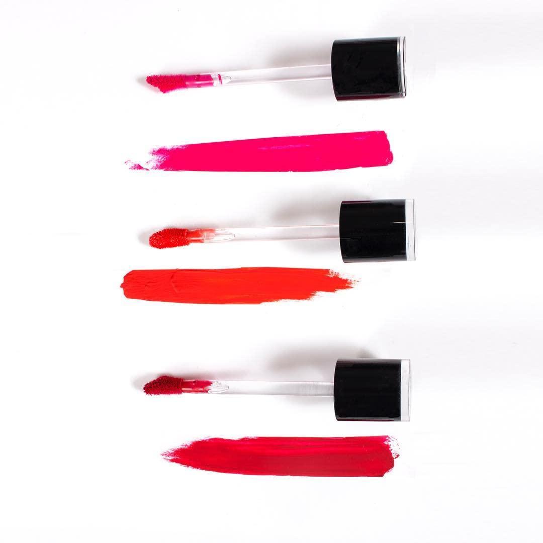 wet n wild MegaSlicks Lip Gloss, Ultra-Glossy, Vitamin-E Enriched, Ultra-Gloss High Shine Moisturizing, Cruelty-Free & Vegan – Berried Treasure(Carded)(Cotton Candy)