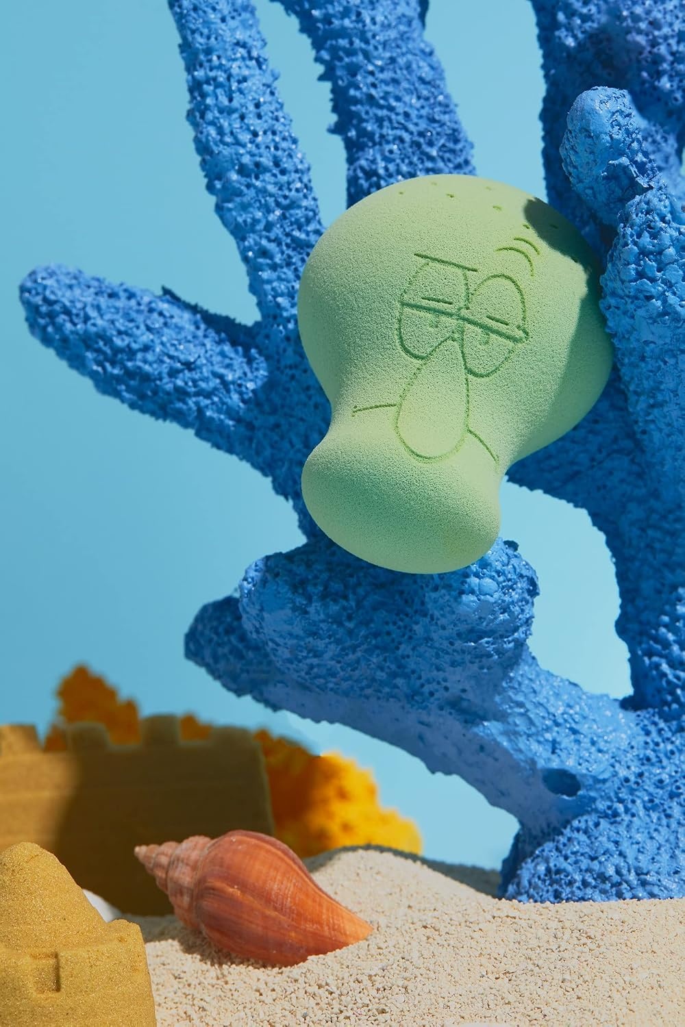 wet n wild SpongeBob SquarePants Collection Makeup Sponge, Hydrophilic Reusable 3D Hourglass Beauty Blender – Squidward Tentacles(Squidward)