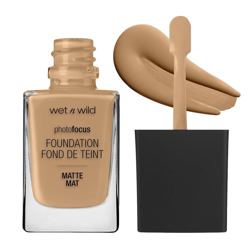 wet n wild Photo Focus Matte Liquid Foundation Golden Beige, Vegan & Cruelty-Free(Desert Beige)