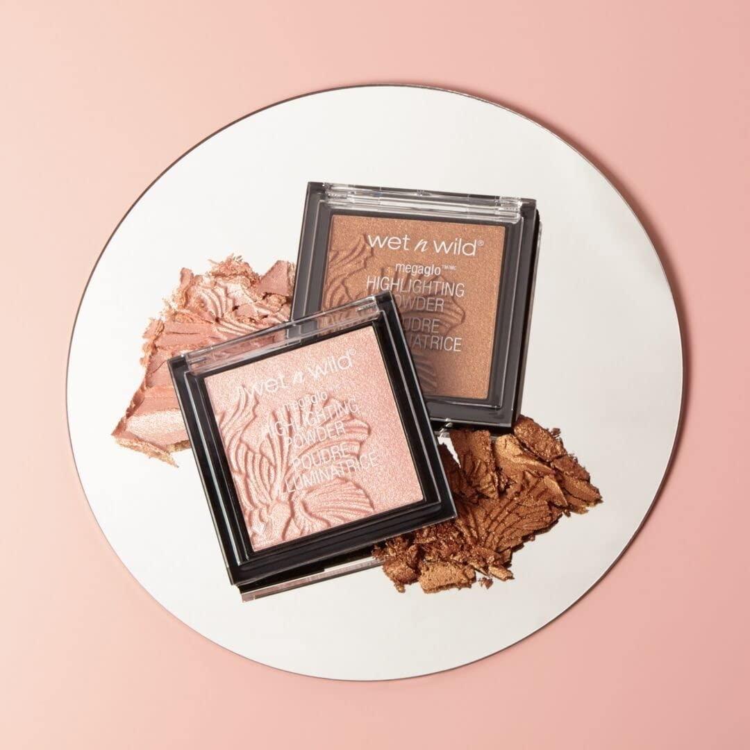 wet n wild MegaGlo Highlighting Powder Warm Gold Golden Flower Crown(Blossom Glow)