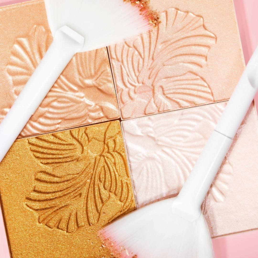 wet n wild MegaGlo Highlighting Powder Warm Gold Golden Flower Crown(Bloom Time)