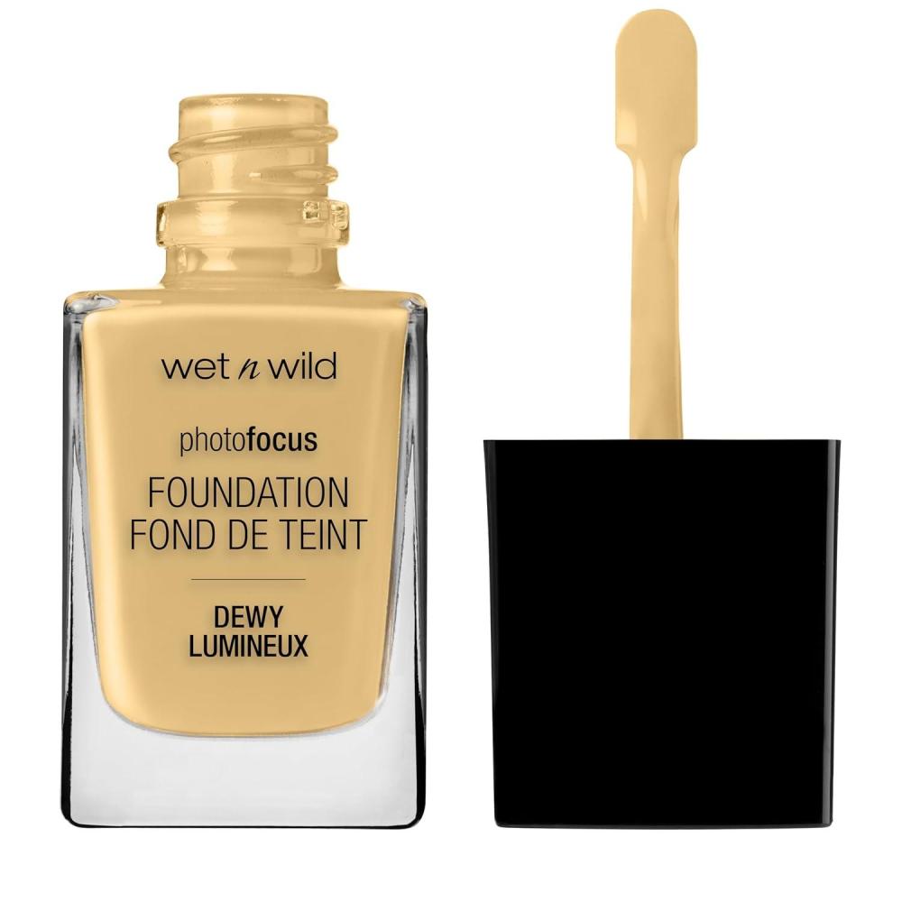 wet n wild Photo Focus Dewy Liquid Foundation Makeup, Soft Beige (Packaging May vary)(Golden Beige)