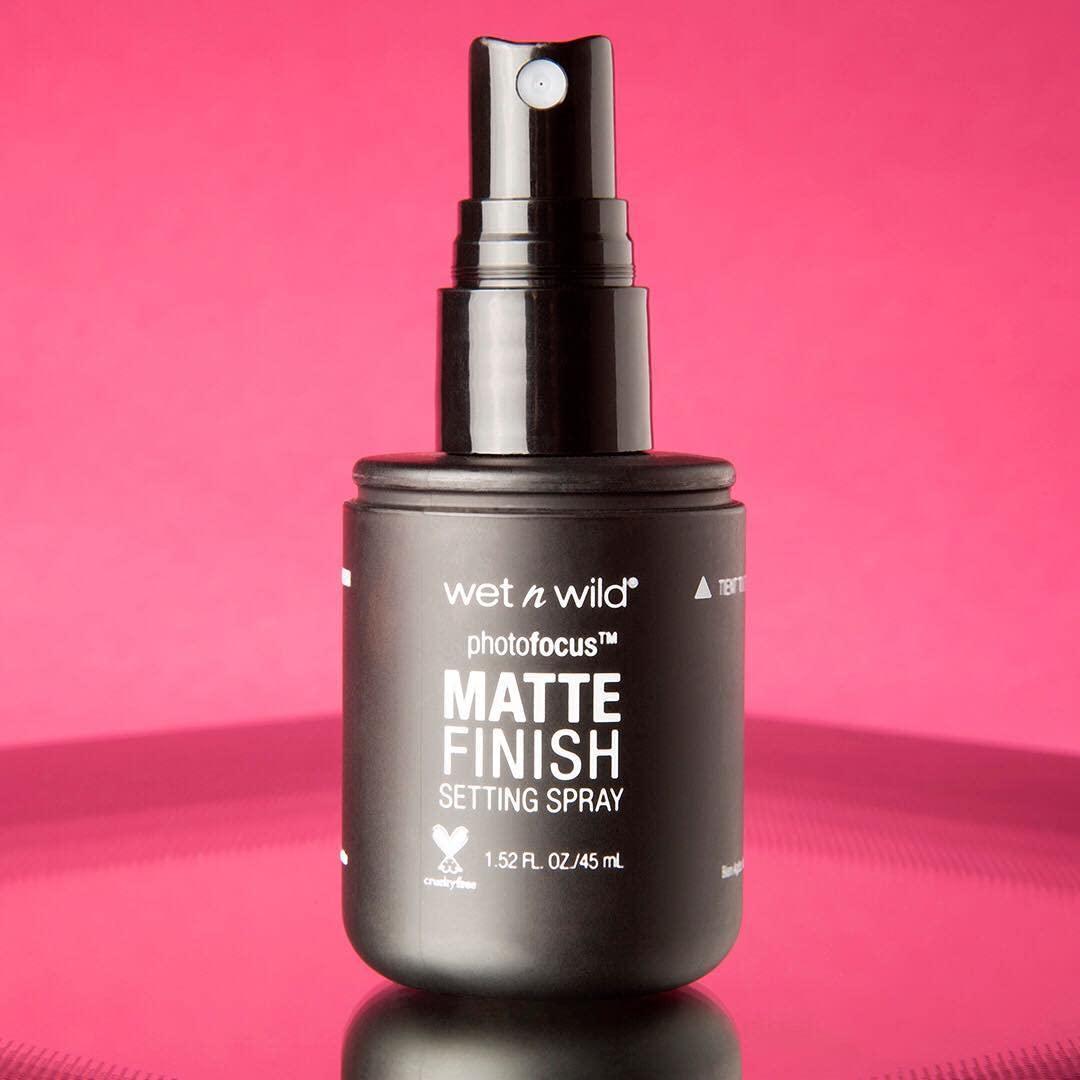 Wet n Wild Photo Focus Matte Finish Setting Mist, Matte – clear(Matte Appeal)
