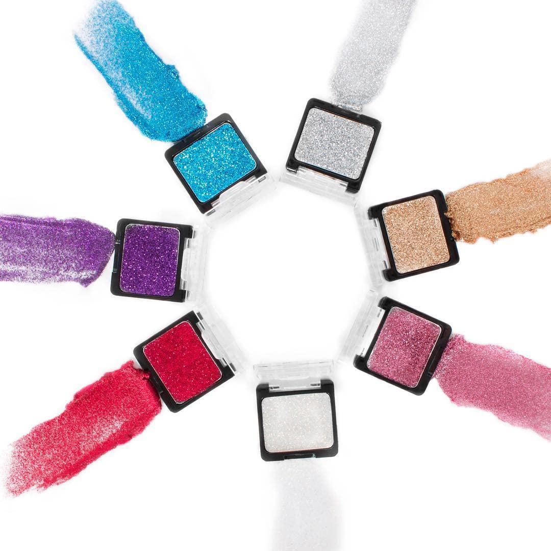 wet n wild Color Icon Eyeshadow – Ultra-Pigmented, Vitamin E Infused for a Silky-Smooth Moisturizing Application, Cruelty-Free & Vegan – Brulee(Brass (Carded))