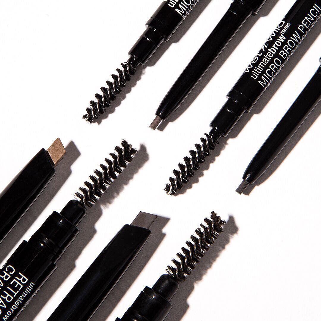 wet n wild Ultimate Eyebrow Retractable Definer Pencil, Medium Brown, Dual-Sided Brow Brush, Fine Tip, Shapes, Defines, Fills Brow Makeup(Taupe)