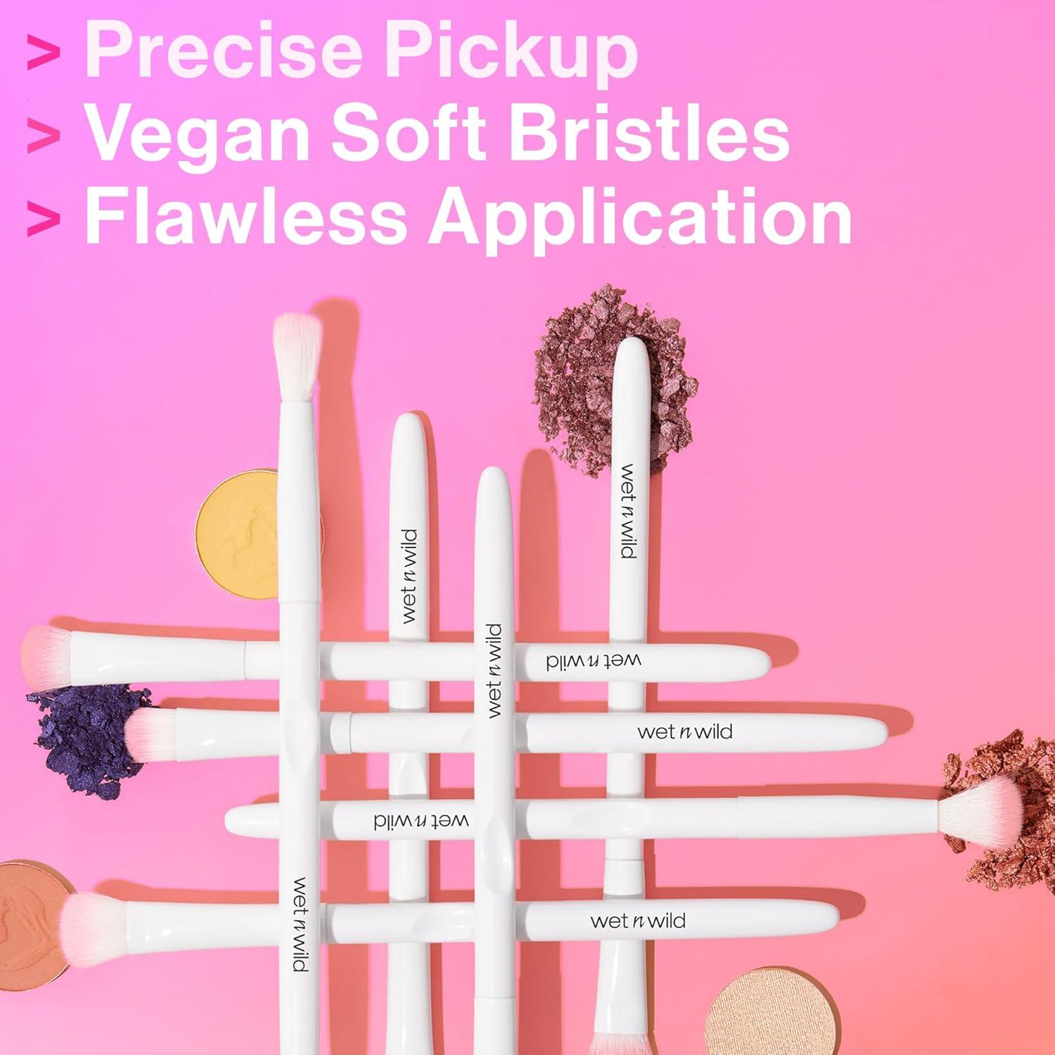 wet n wild Eye Crease Brush,Flawless Tapered Blending, Soft Synthetic Fibers, Ergonomic Handle for Comfortable Precision Control, Cruelty-Free & Vegan