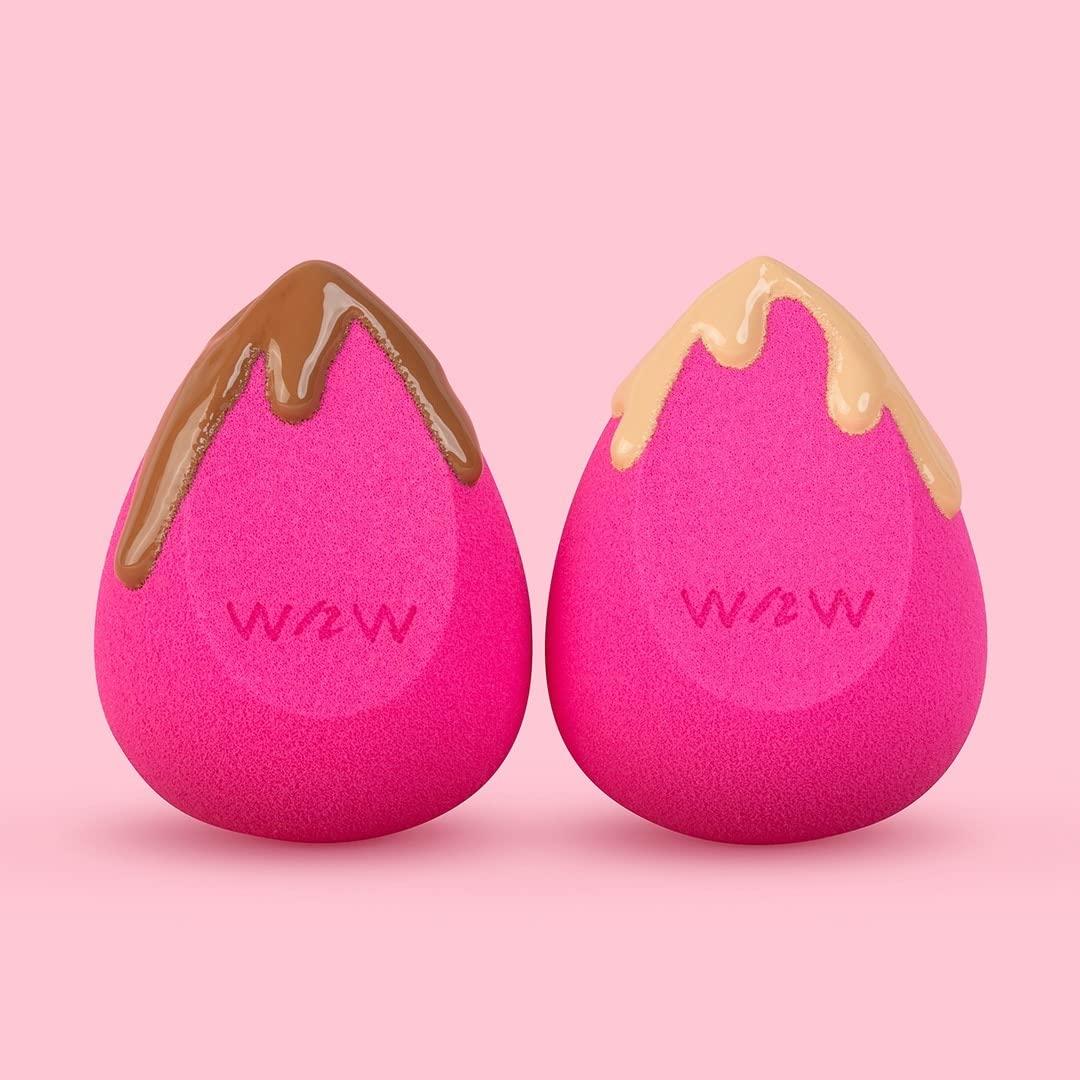 wet n wild Makeup Sponge – Low Product Absorption for Streak-Free Application, Effortless Blending Beauty for a Smooth Professional Looking Finish, Cruelty-Free & Vegan-Microfiber(Pink)