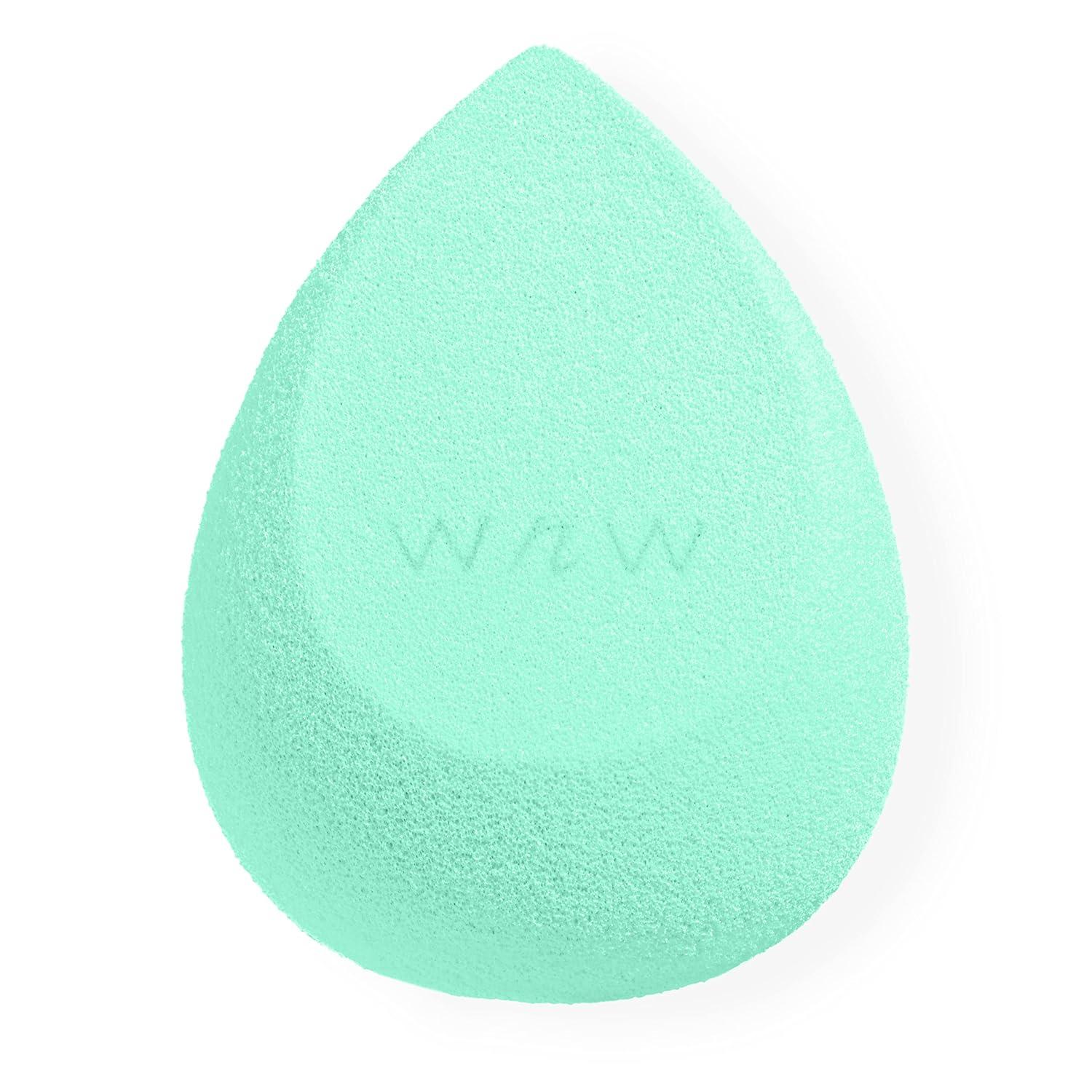 wet n wild Makeup Sponge – Low Product Absorption for Streak-Free Application, Effortless Blending Beauty for a Smooth Professional Looking Finish, Cruelty-Free & Vegan-Microfiber(Seeing Green)
