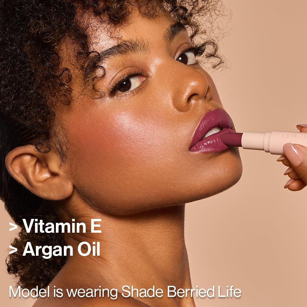 wet n wild Matte Lipstick – Eerie Onyx(Berried Life)