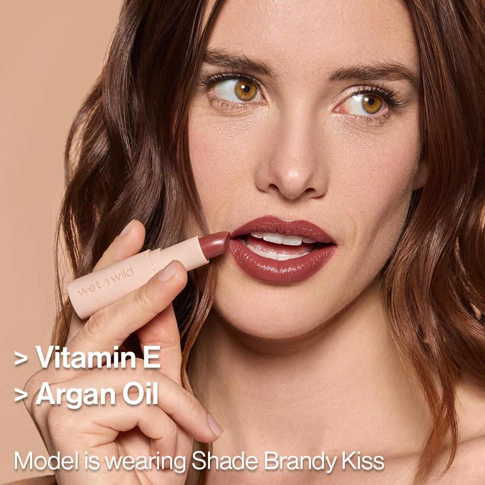 wet n wild Matte Lipstick – Eerie Onyx(Brandy Kiss)